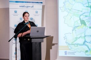 Prelegent podczas wystąpienia na konferencji Stop Suszy! Start Retencji! w Gdańsku